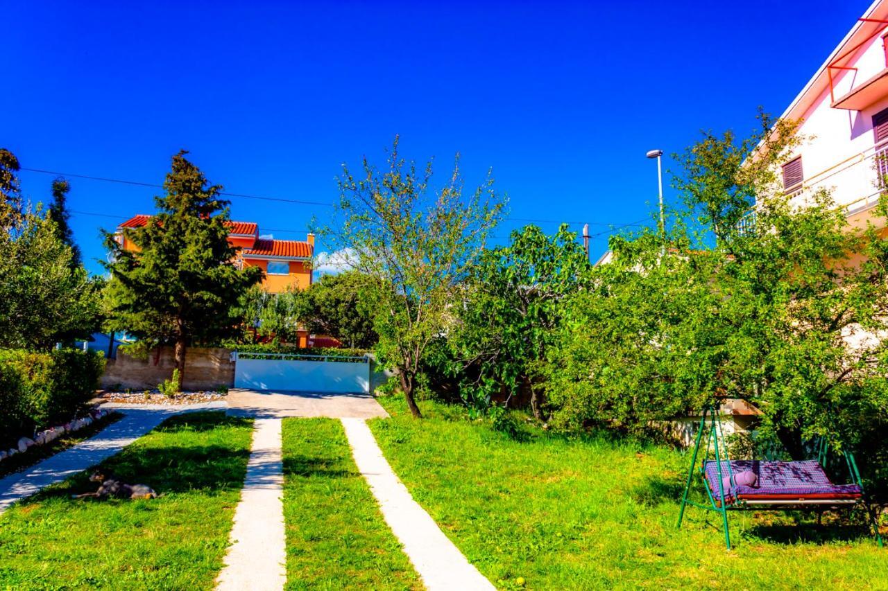 Vacation Home Grill & Chill With 350M2 Garden With Bbq Novi Vinodolski Exterior foto